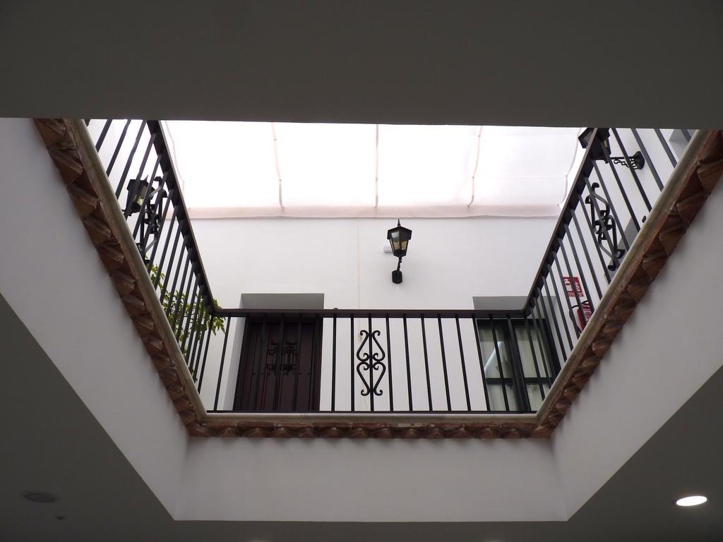 Hostal Boutique Casa La Laja Chiclana de la Frontera Zewnętrze zdjęcie